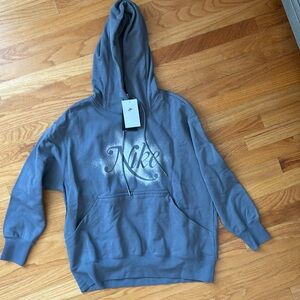 Brand New Woman’s Nike Oversized Hoodie XL